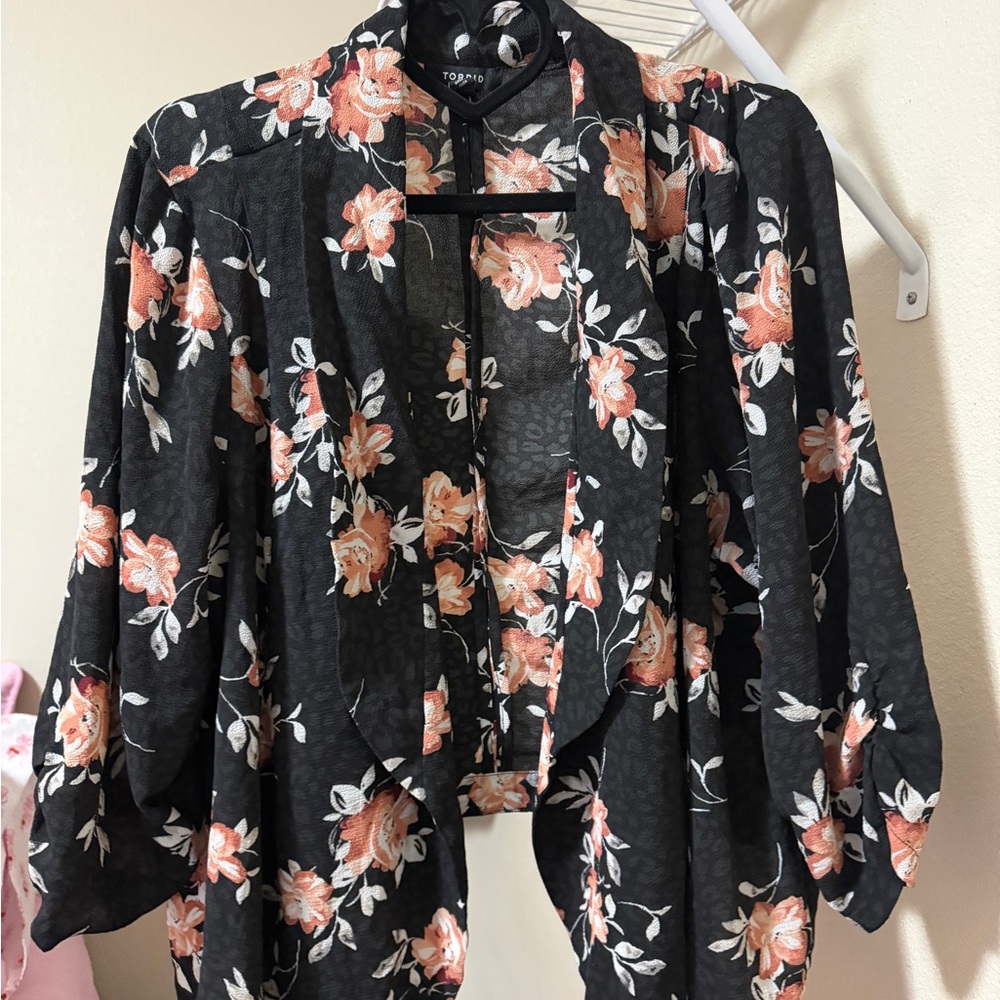 Buy 2 Get 1 Free! torrid Black Floral Open-Front Cardigan with Peach Blooms